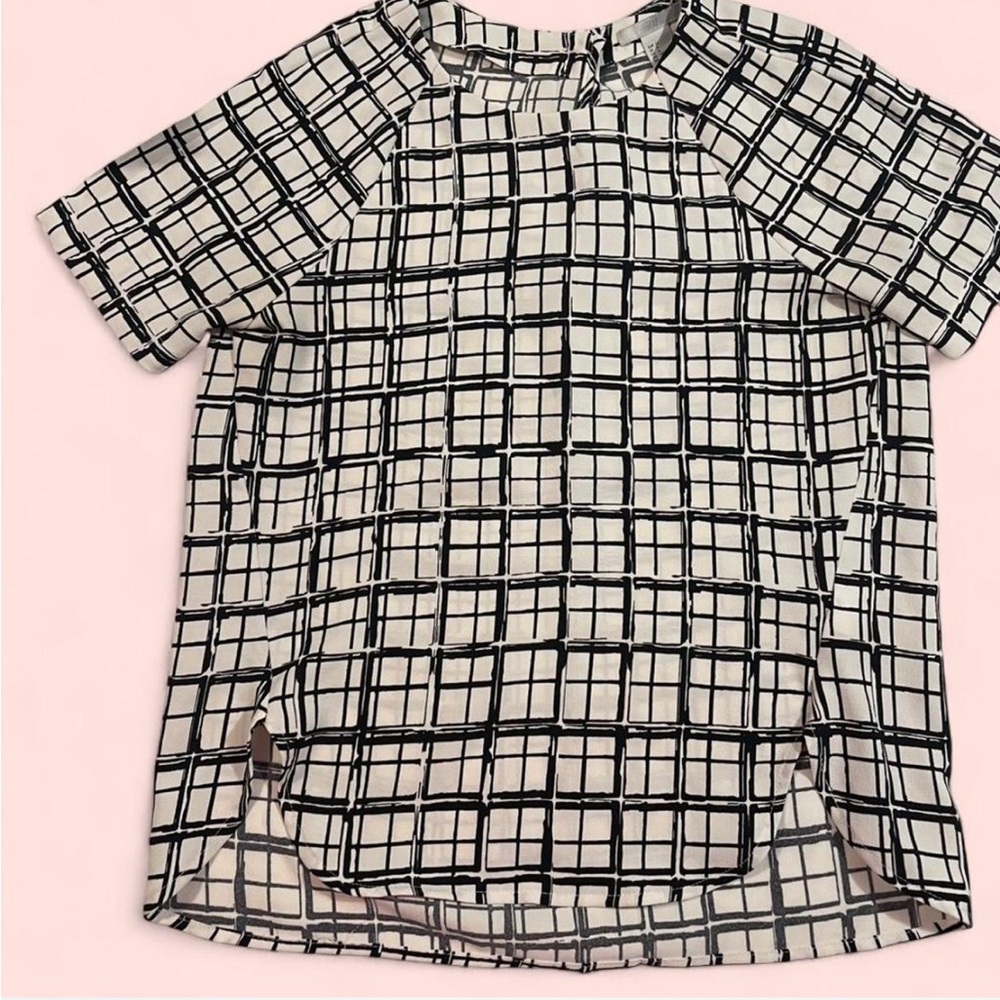 H&M Women's Black and White Checkered Blouse